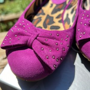 Jessica Simpson Berry Kid Suede flat shoes EUC